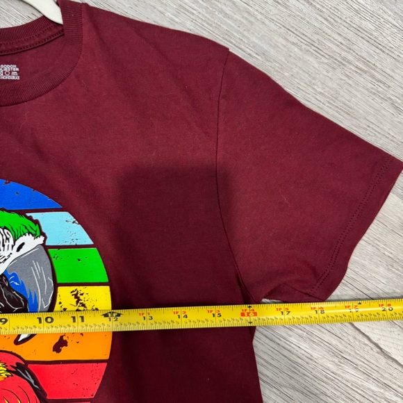 Pacer Honduras T-shirt Women’s Size S Burgundy Red Scarlet Macaw Guacamaya - Picture 8 of 9